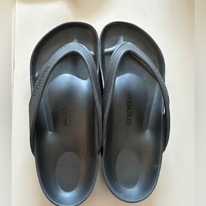 Birkenstock Honolulu thong flip flop sandals size 40 gray